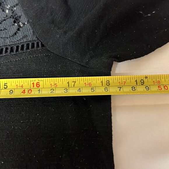 My Michelle Womens Long Sleeves Top Size M Lace Front and Back Top Black - Picture 8 of 10